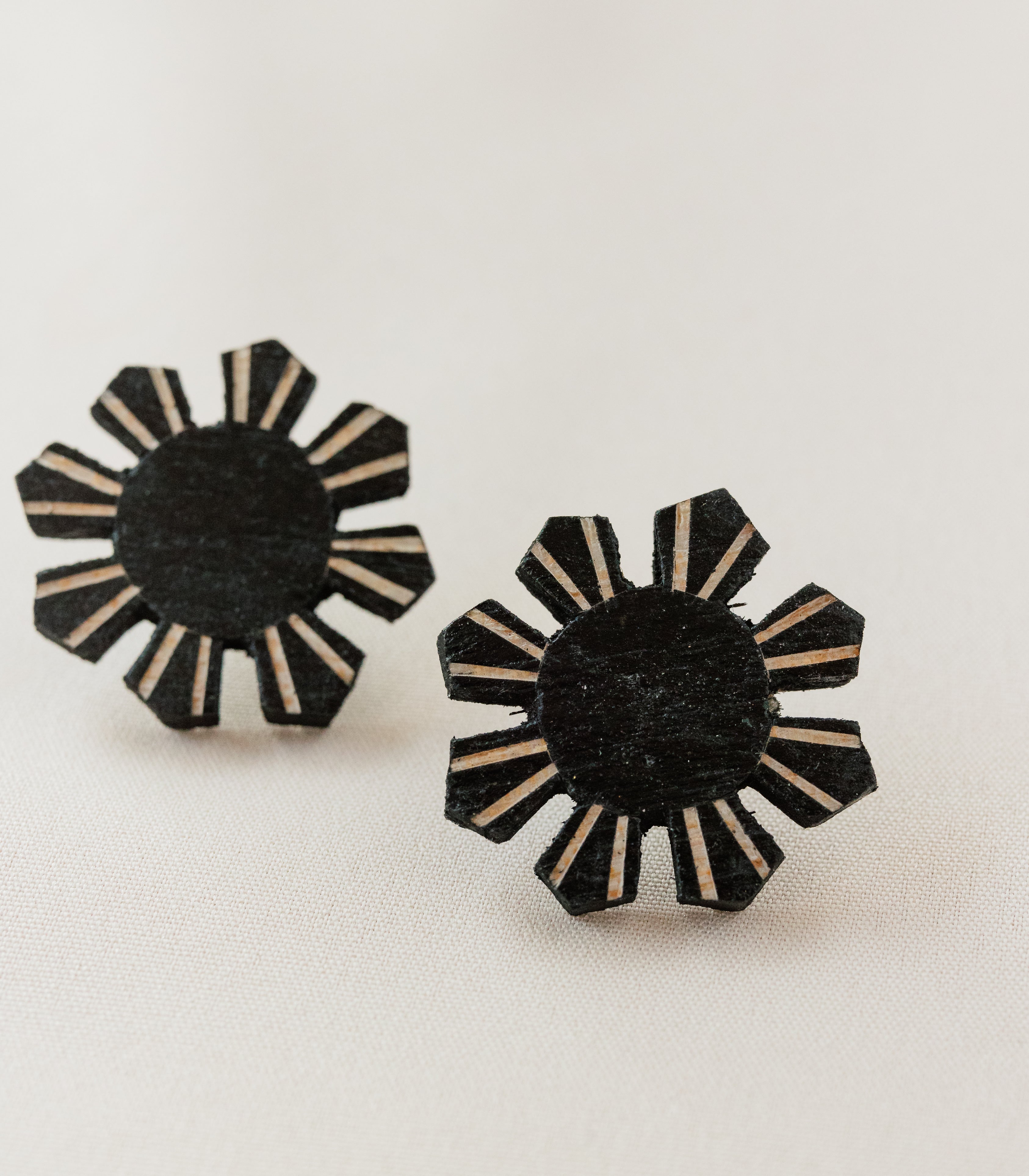 Filipino Sun Wooden Stud Earrings Sesotunawa Cambio & Co.