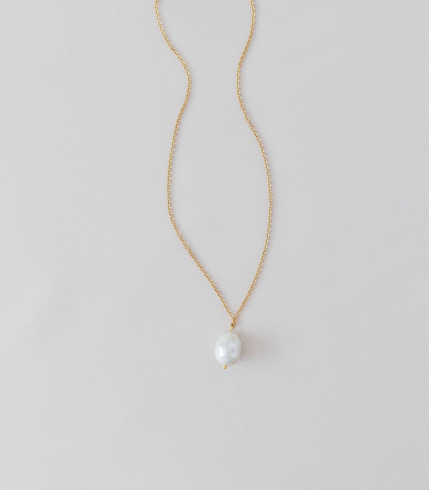 Gota Pearl Necklace - Arete