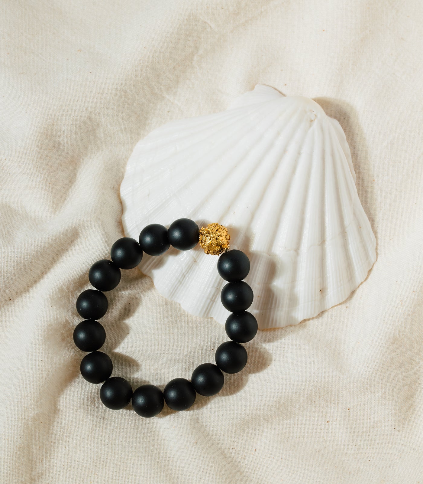 Buwan Tambourine Bracelet in Black AMAMI - AMAMI