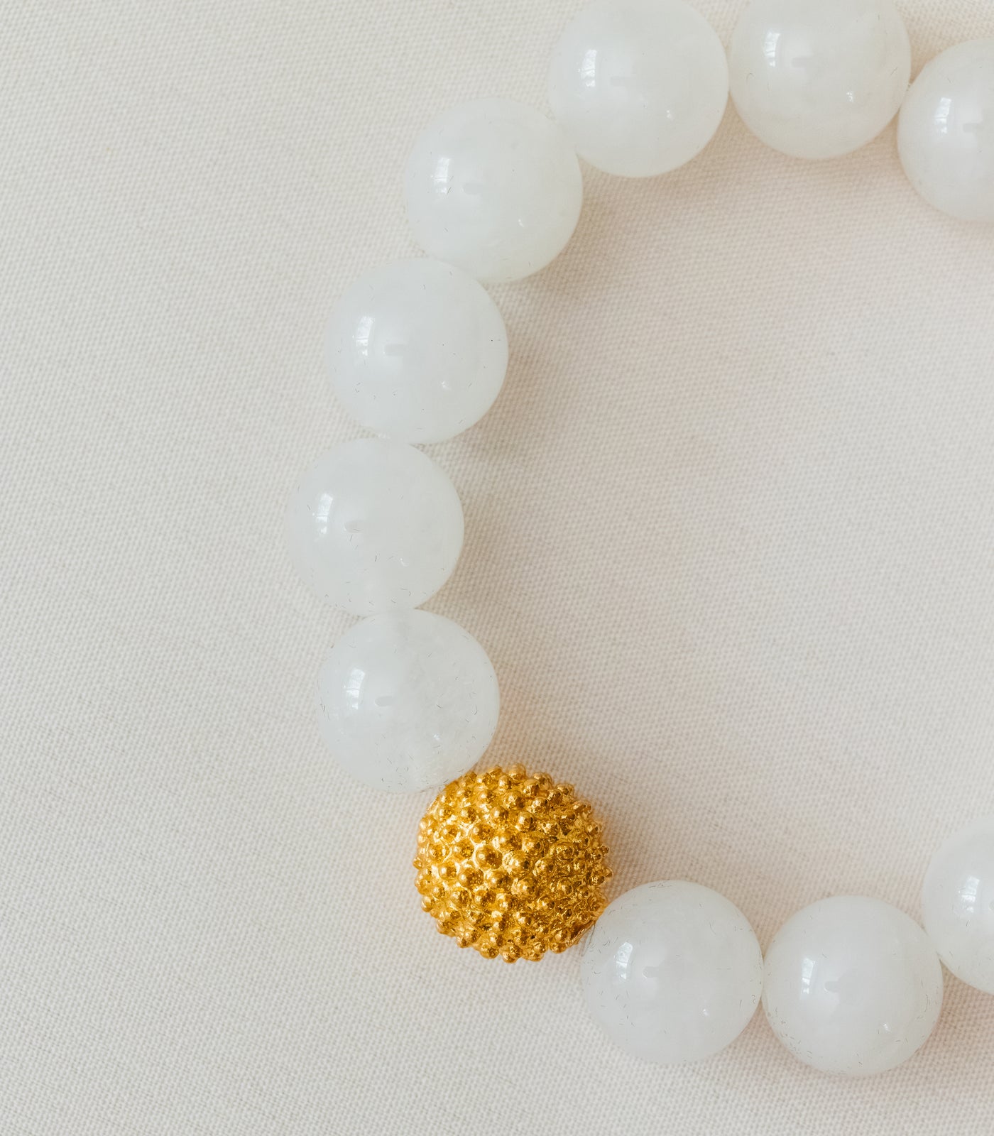 Buwan Tambourine Bracelet in White Parug-Parug - AMAMI
