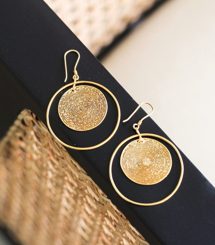 Dionne Gold Disc Hoops - AMAMI
