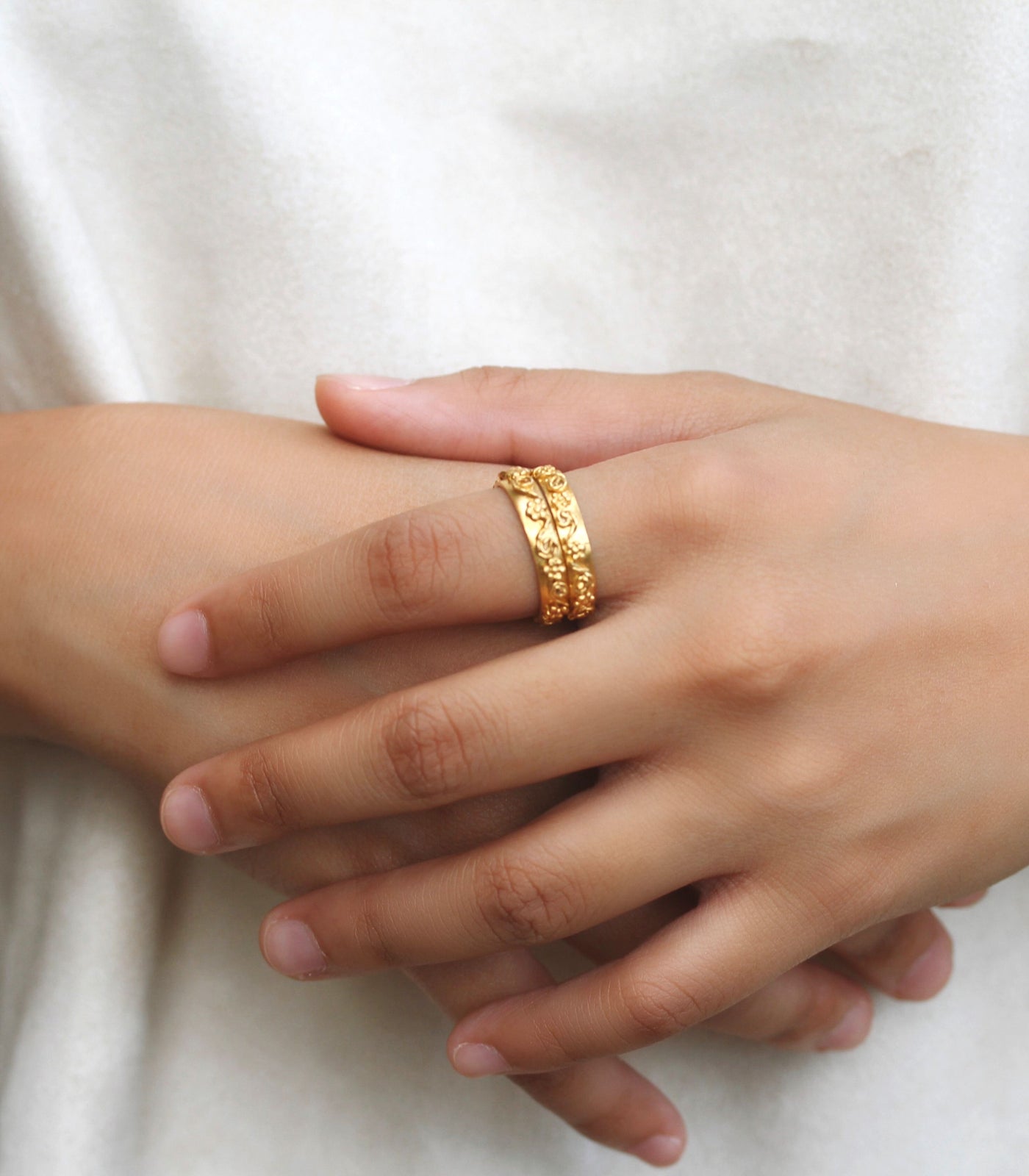 Gold Filigree Wedding Ring Band - AMAMI