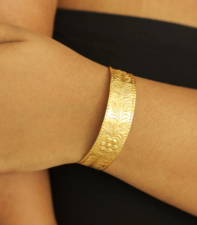 Pulseras Ivatan Gold Band Bracelet - AMAMI