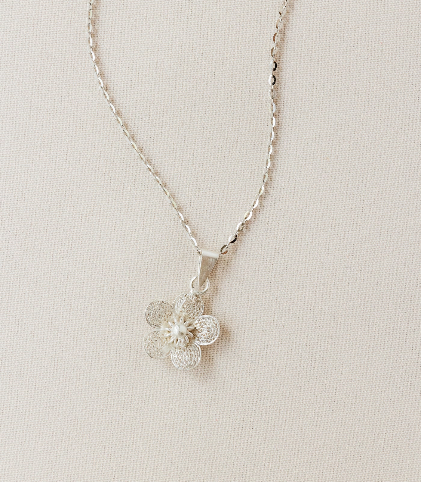 Sampaguita Minimalist Pendant Necklace in Silver - AMAMI