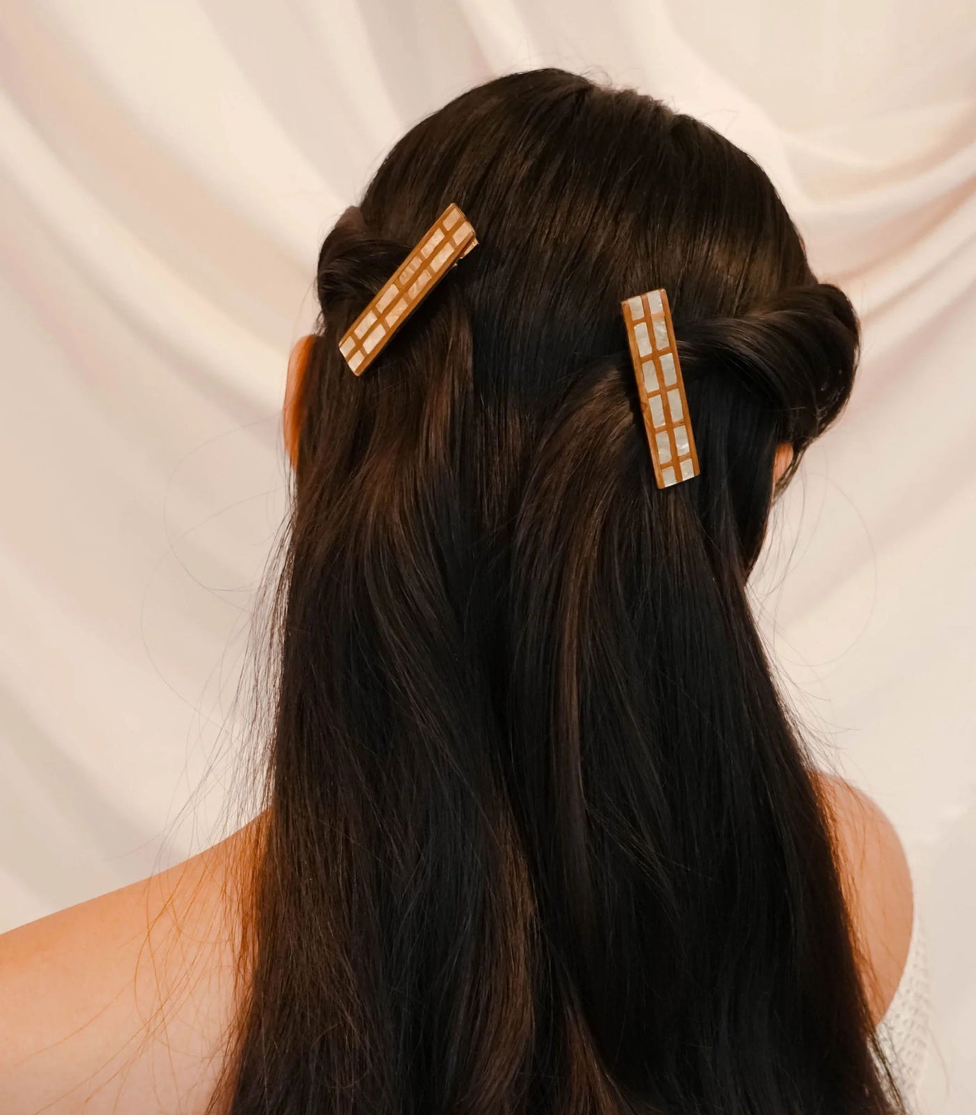 Casa Capiz Shell Hair Clip - Arete