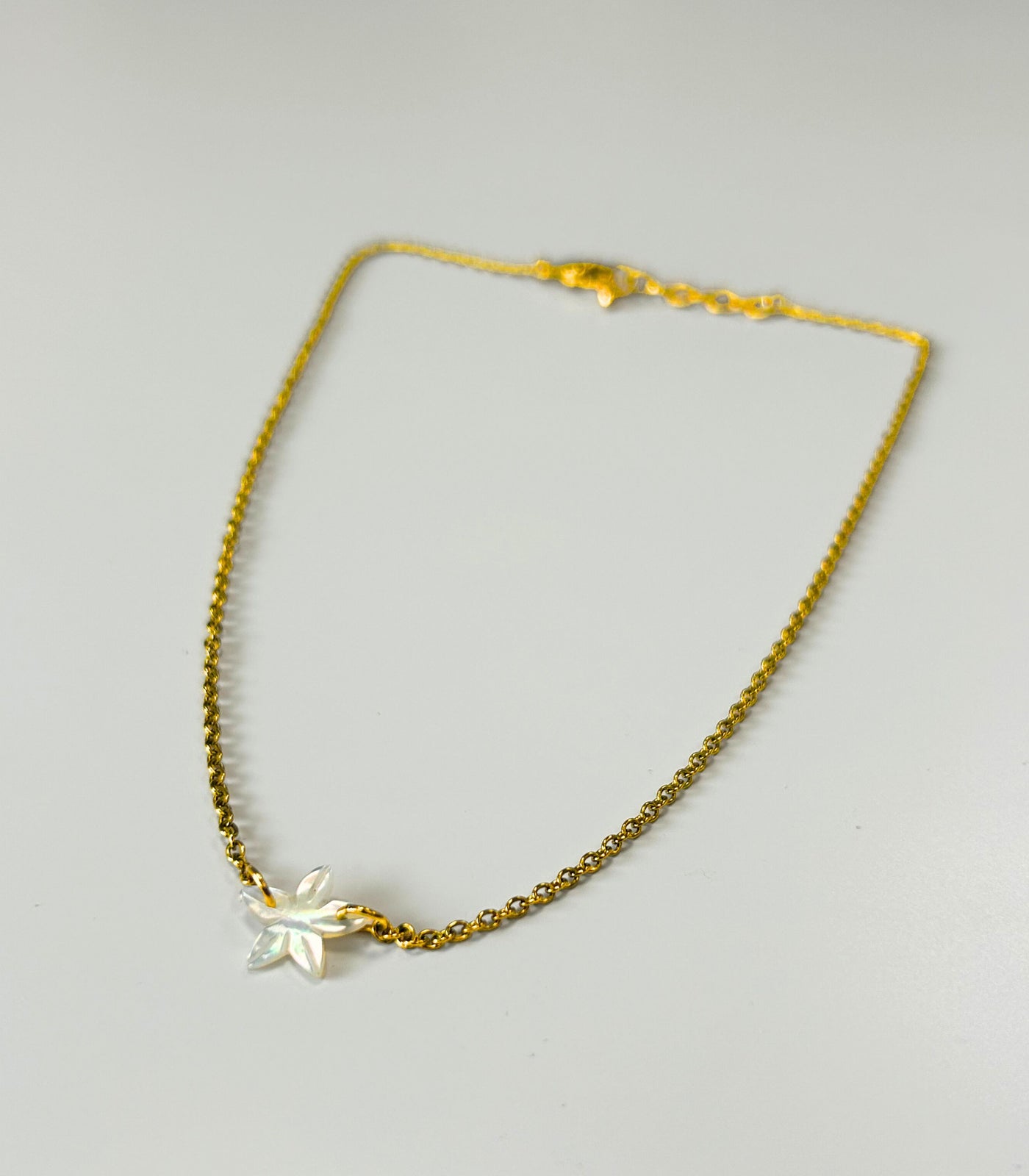 Santan Mother of Pearl Flower Necklace