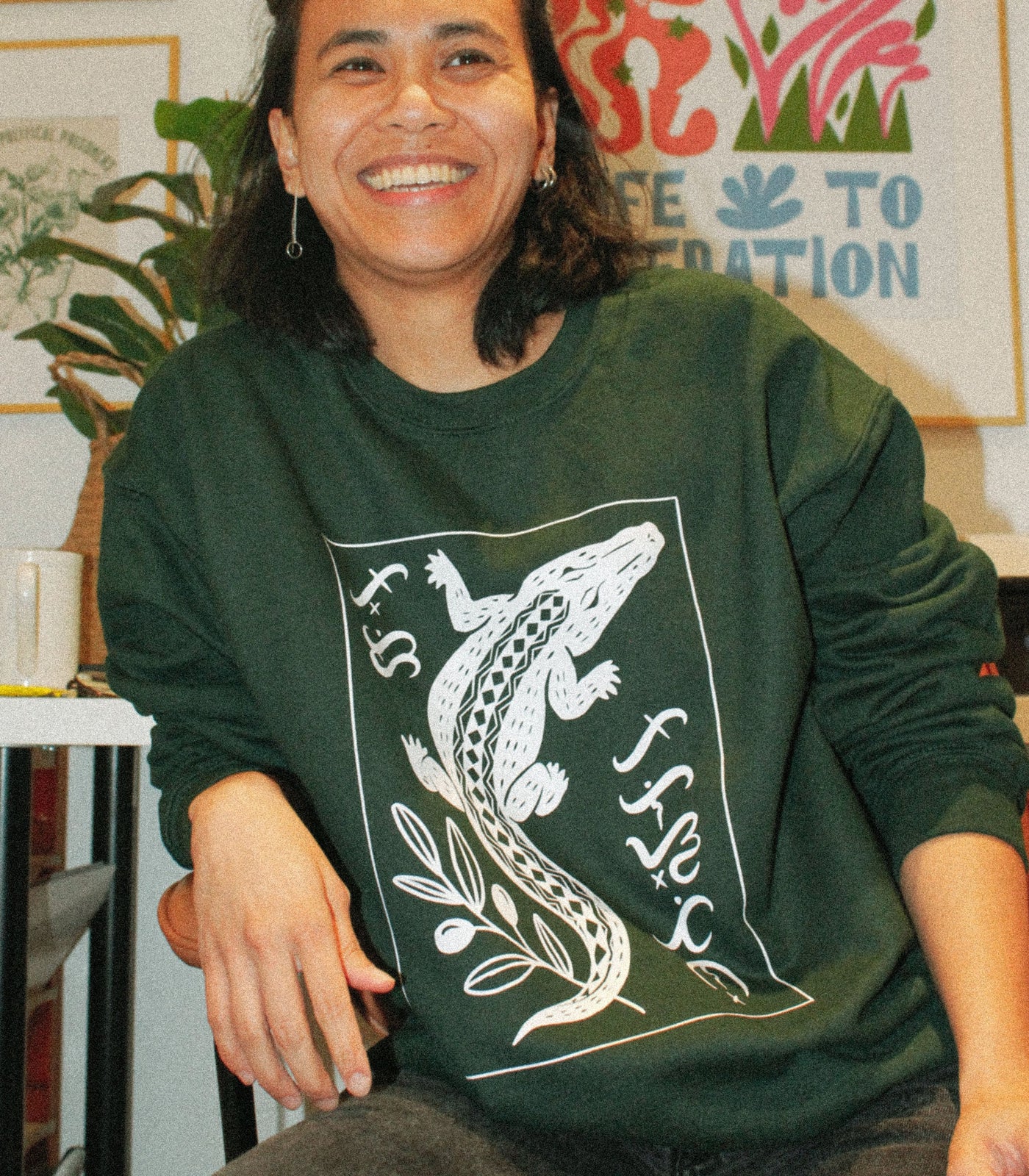 Free Palestine Baybayin Crewneck Sweater - Pinay Collection