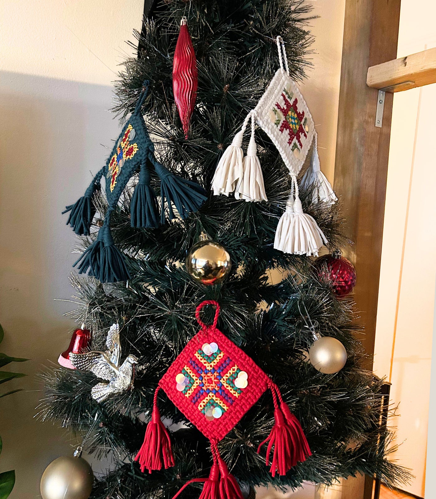 Handwoven Mini Parol Ornament in Pearly White, Ruby and Emerald on a Christmas Tress - Rags2Riches