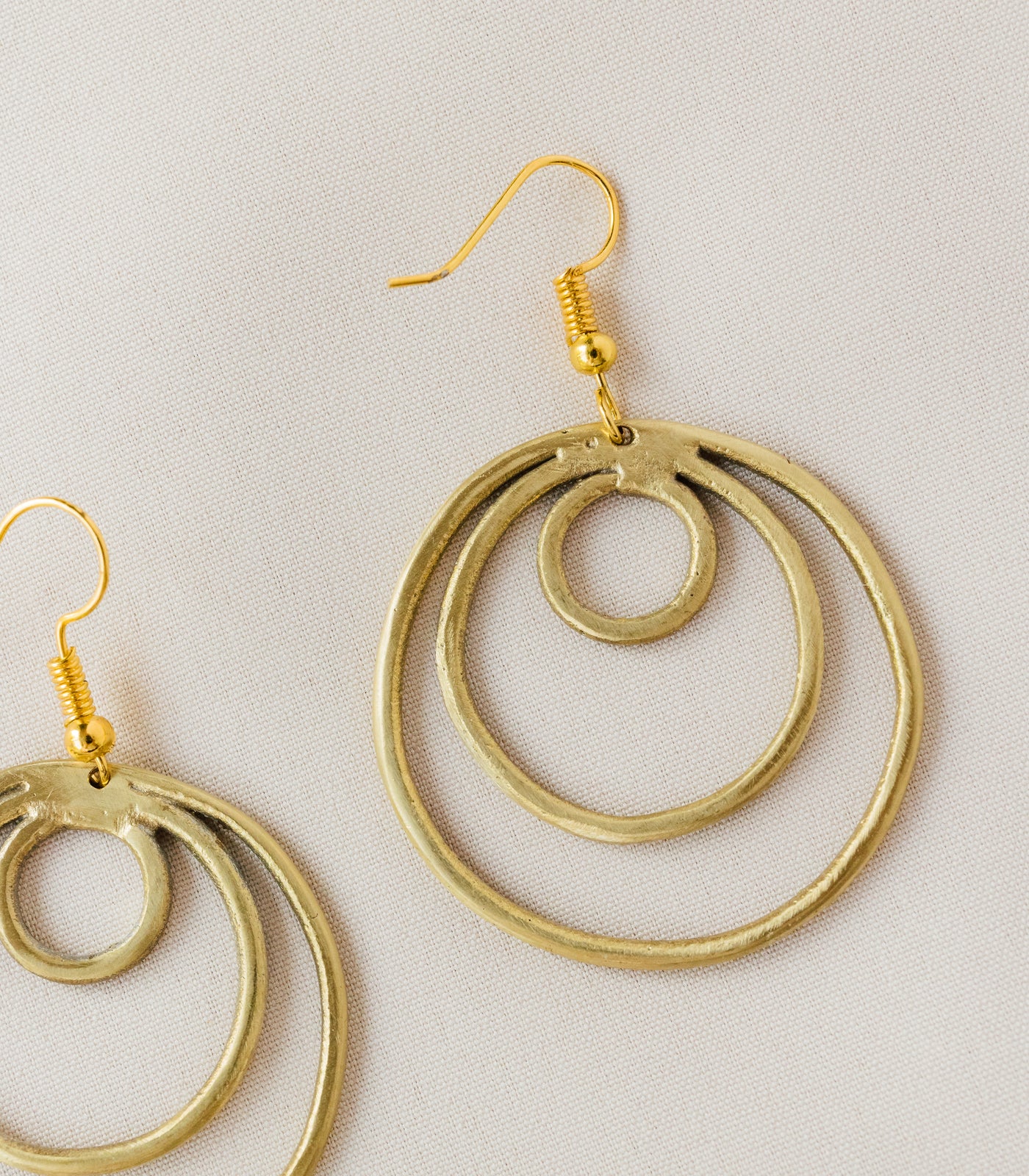 Klifus Brass Earrings - Sesotunawa