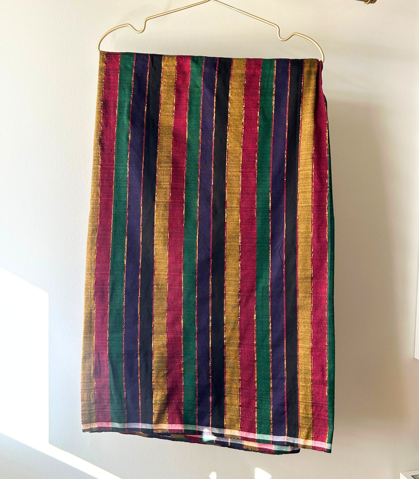 Traditional Rainbow Malong - Handwoven Philippine Textile Wrap, Skirt & Blanket - Sesotunawa