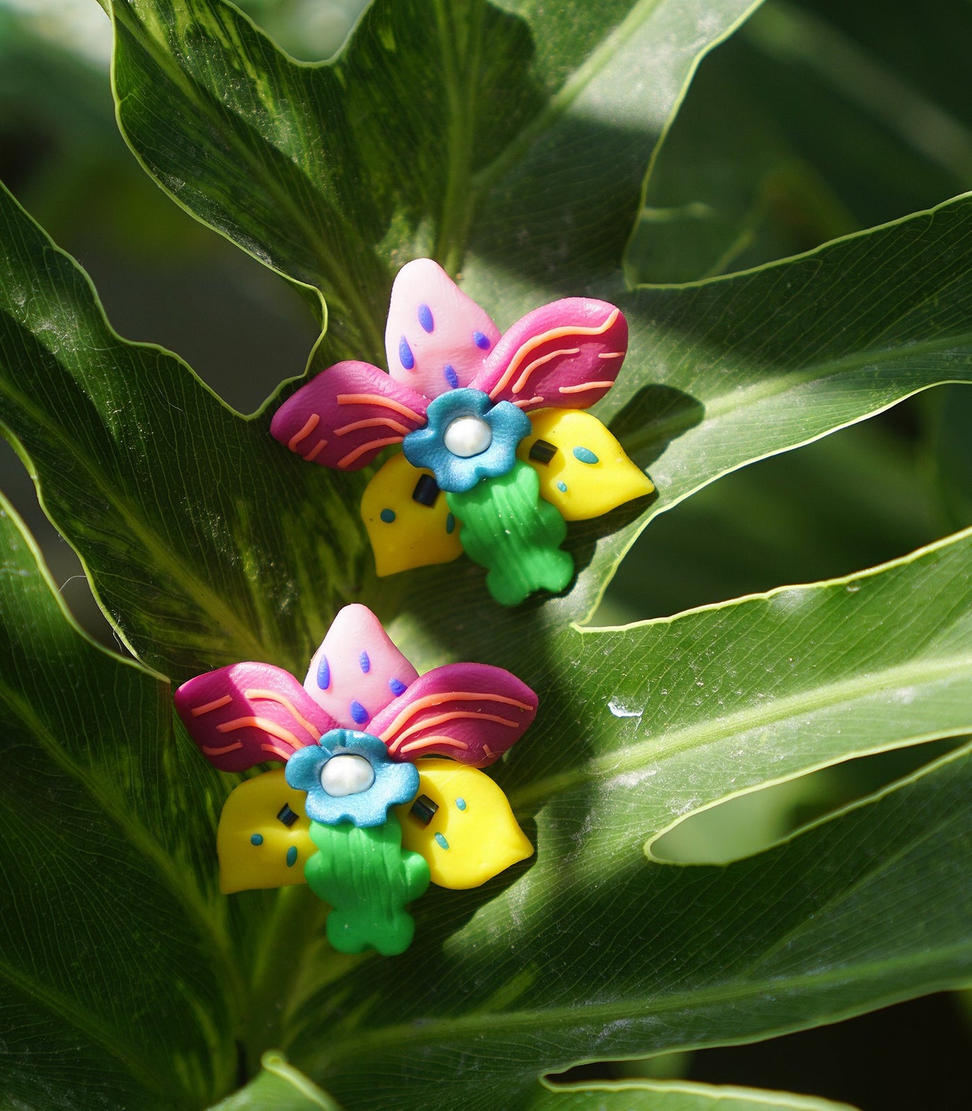 Waling-waling Mini Earrings in Kendi - Tropik Beatnik