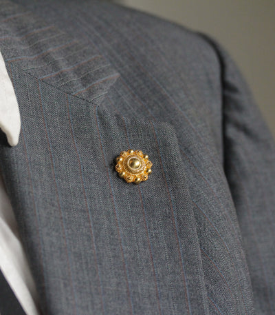 Bernie Gold Filigree Suit Lapel Pin - AMAMI