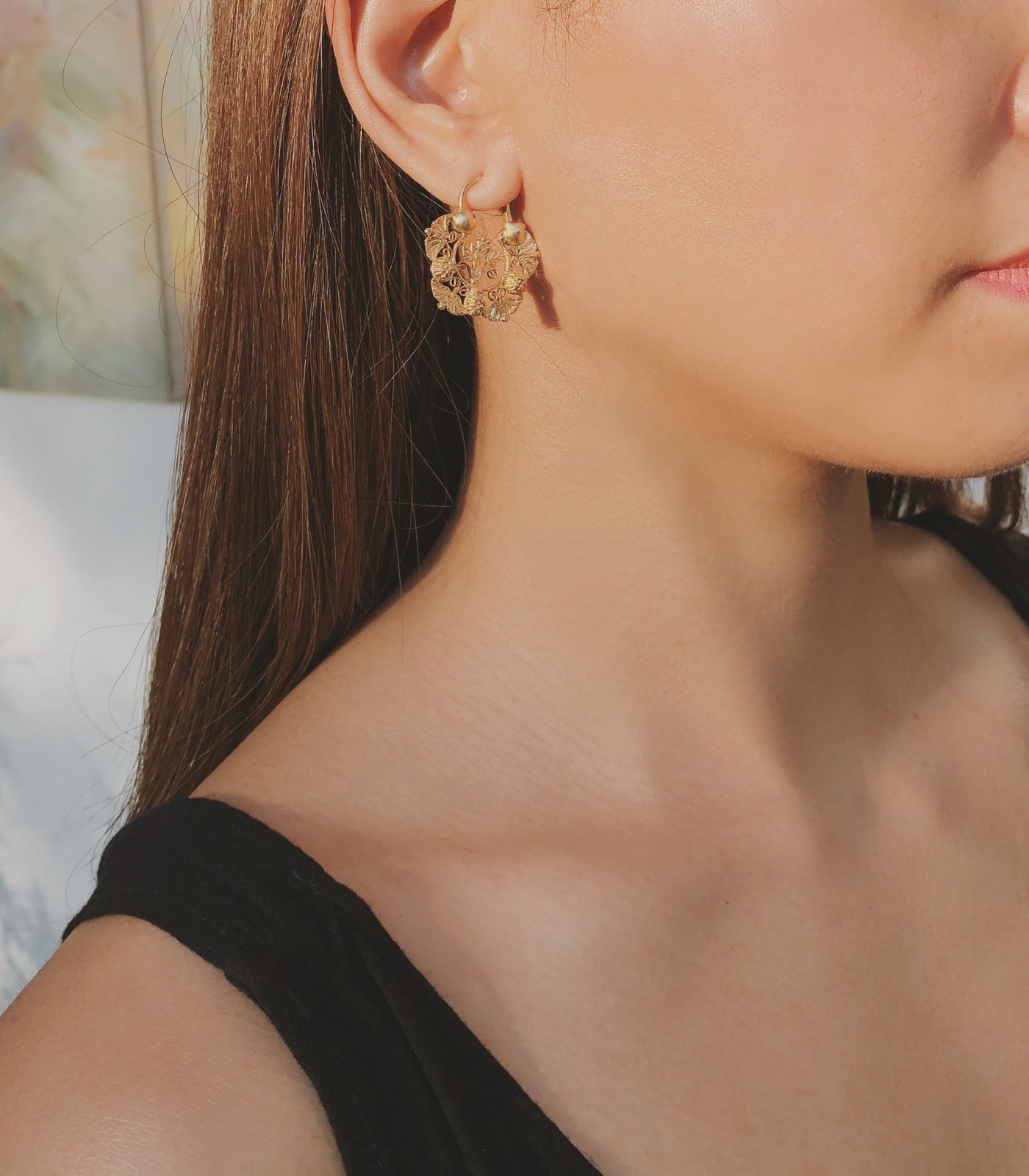 Felicia Creolla Earrings in Gold - AMAMI