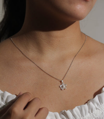 Sampaguita Minimalist Pendant Necklace in Silver - AMAMI