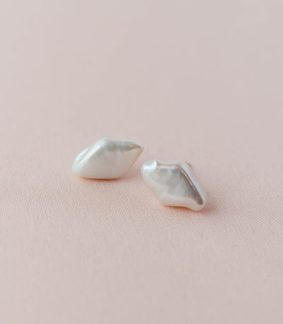 Dia Pearl Studs - Arete