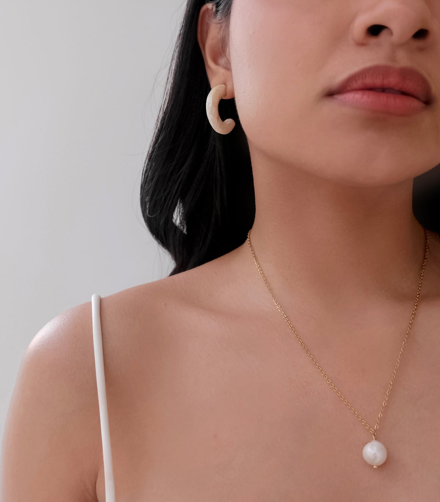 Gota Pearl Necklace - Arete