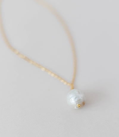 Gota Pearl Necklace - Arete