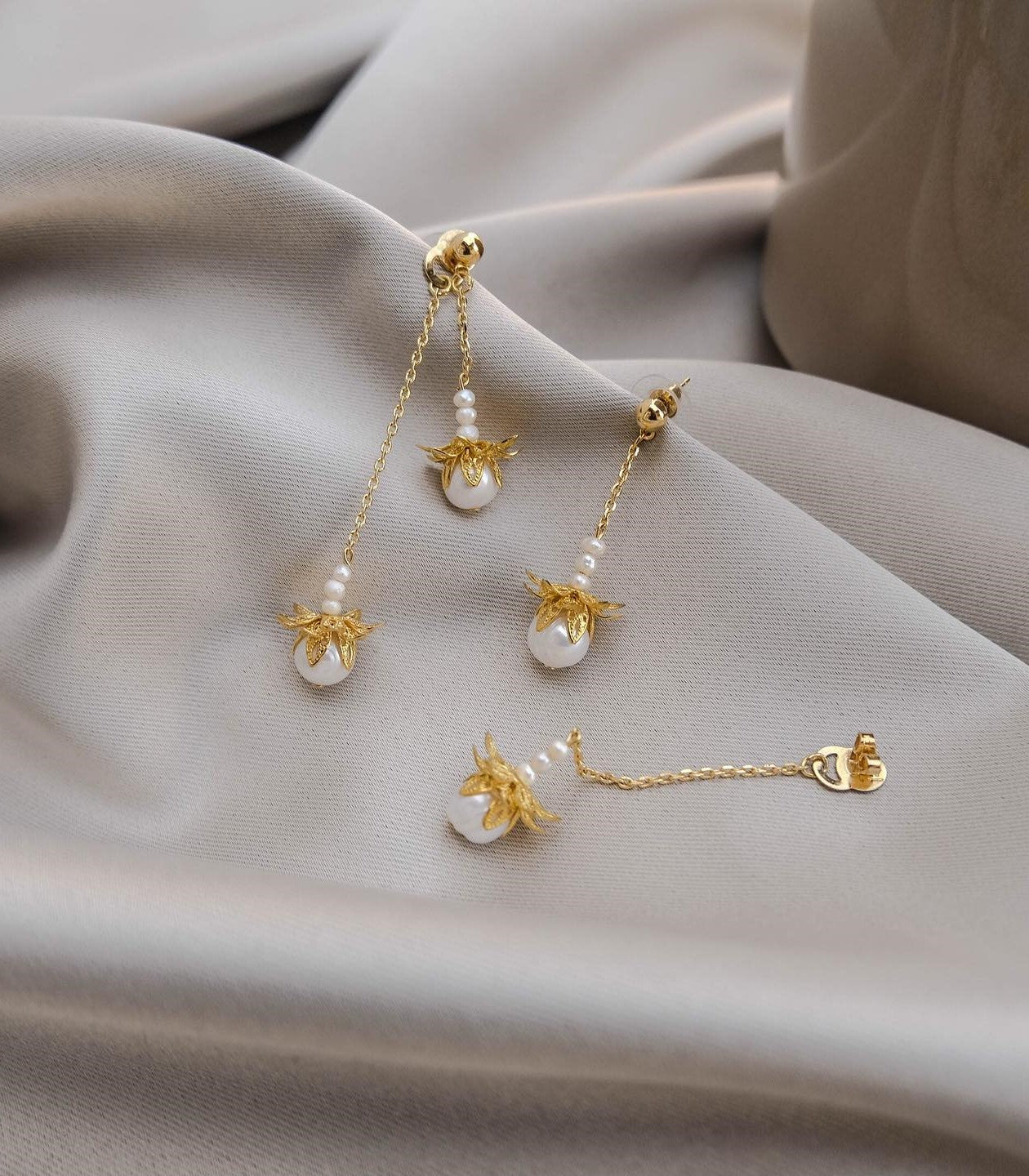 Lirio Pearl Earrings (Two-Way) - Arete