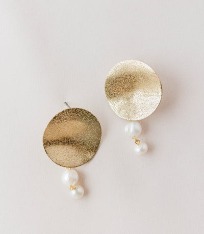 Moon Pearl Lamina Earrings - Arete