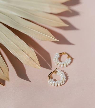 Perla Mini Hoop - Arete