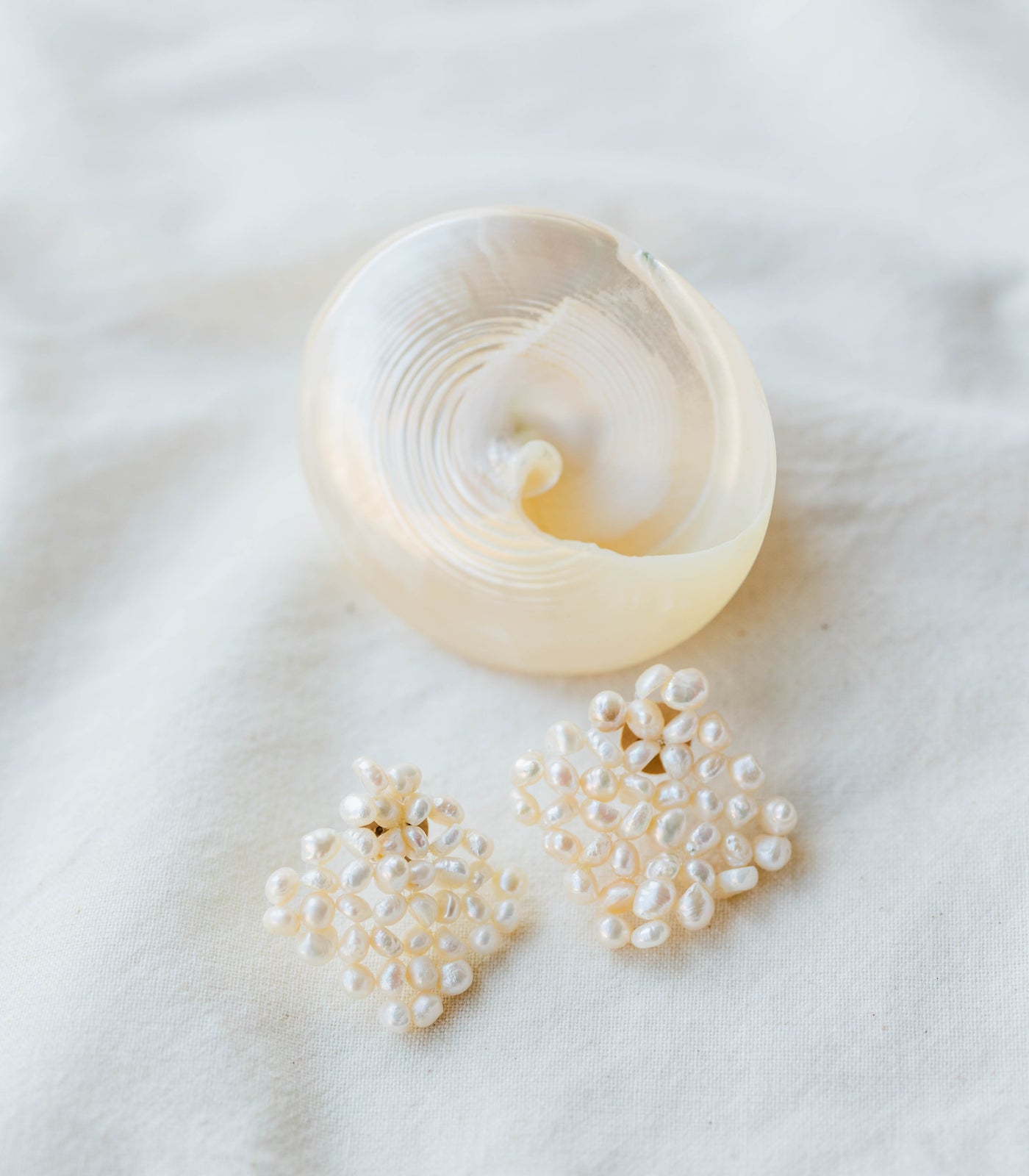 Weave Pearl Earrings  - Arete