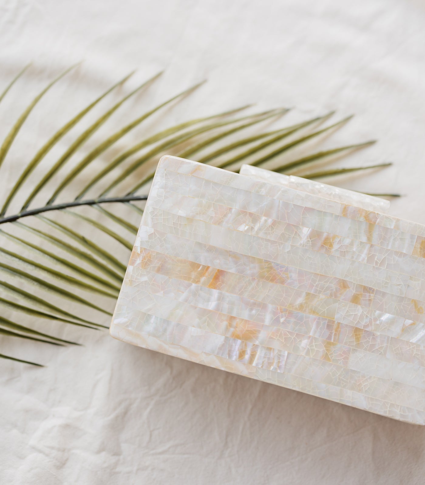 Jules Shell Clutch in Macabebe - Island Girl