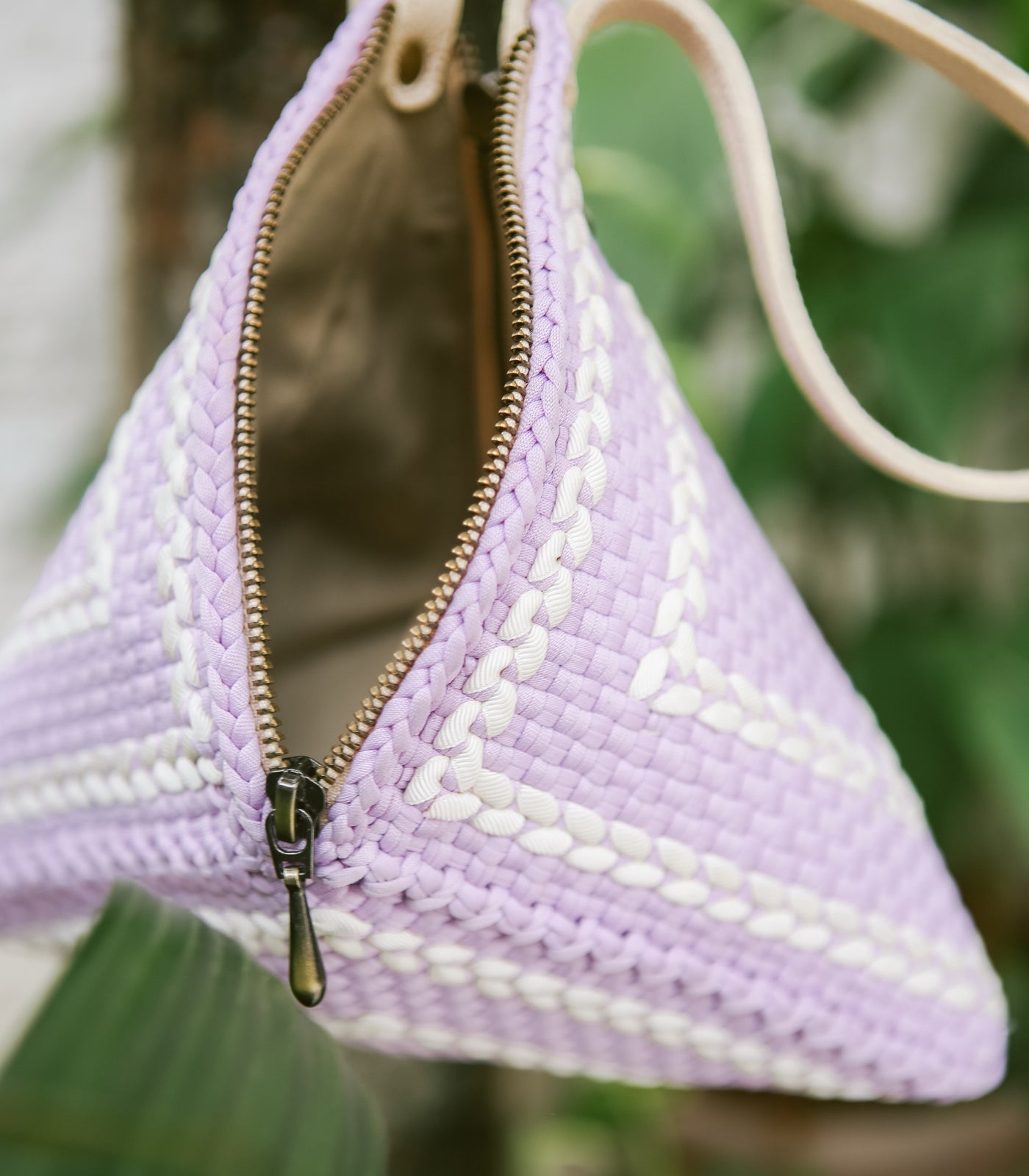 Puso Pyramid Handbag in Lilac - Rags2Riches