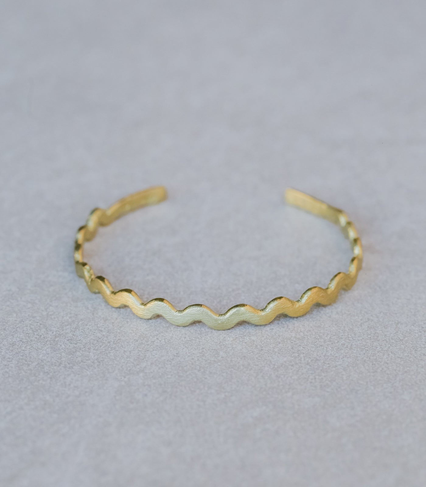 Lwok Wave Bracelet - Sesotunawa