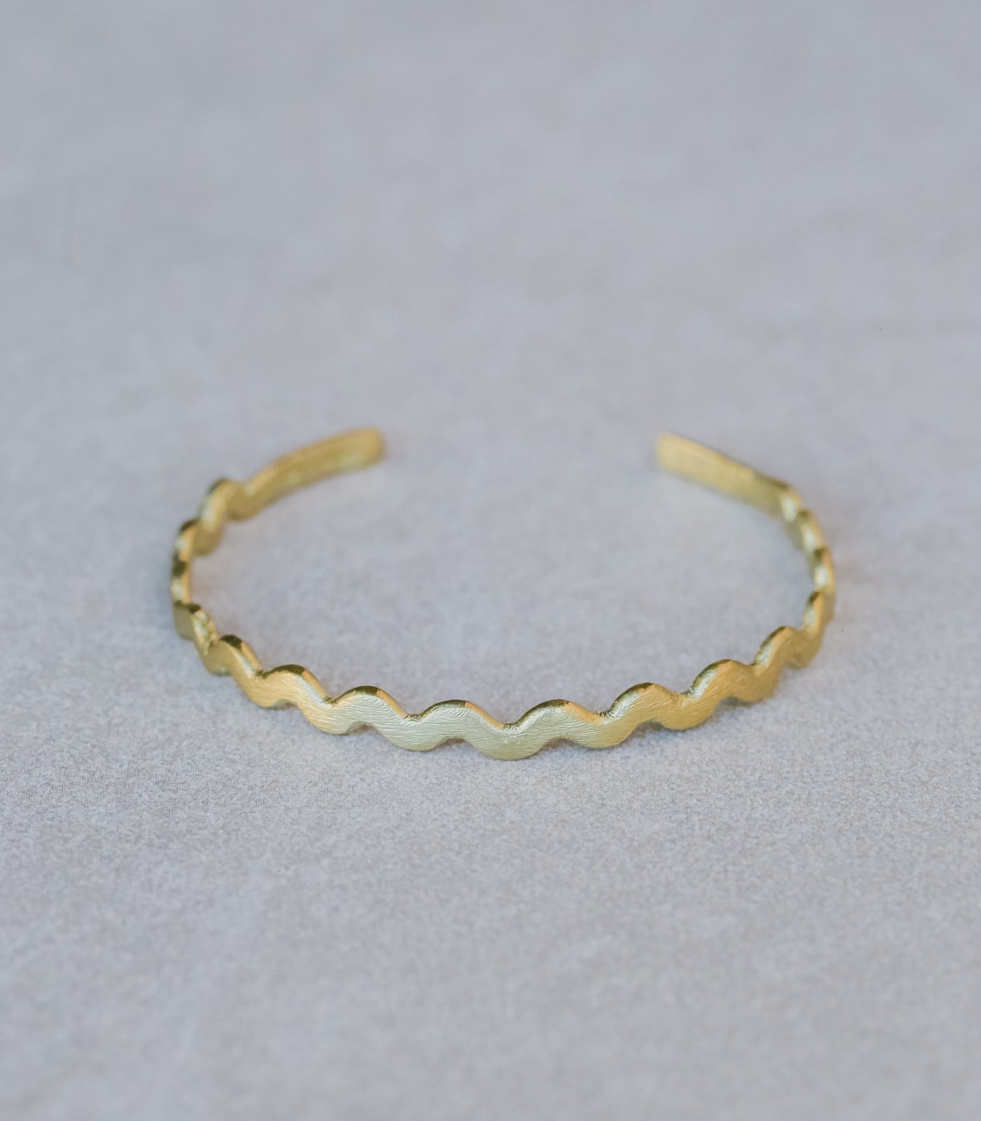 Lwok Wave Bracelet - Sesotunawa